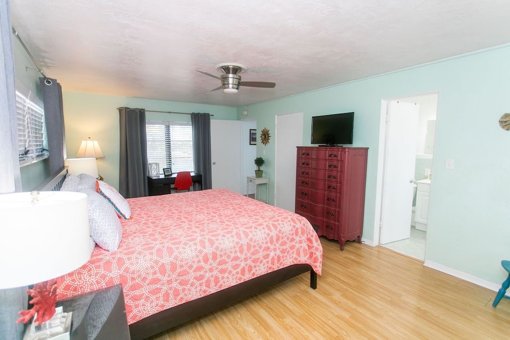 Lookout Penthouse - Beachview from every room