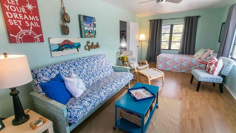 Lookout Penthouse - Beachview from every room