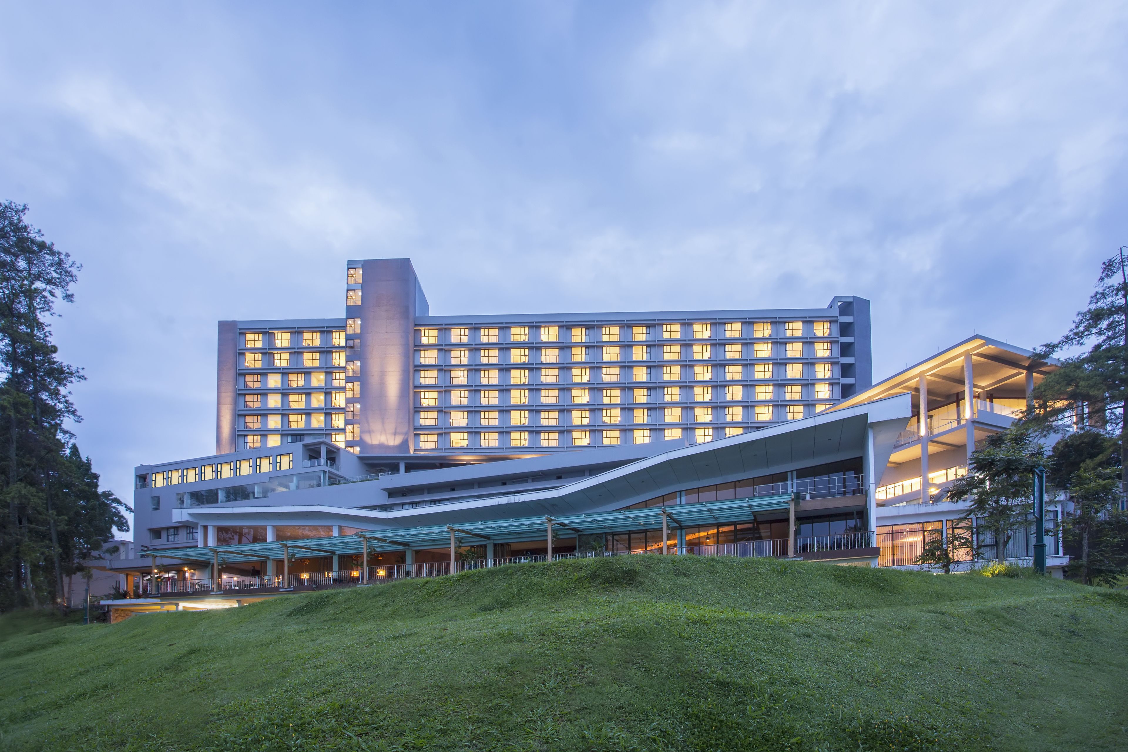 Swiss Belresort Dago Heritage In Bandung Expedia