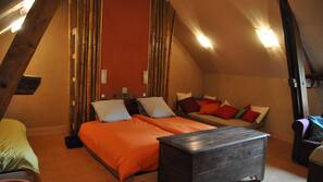 Premium bedding, individually decorated, individually furnished, desk
