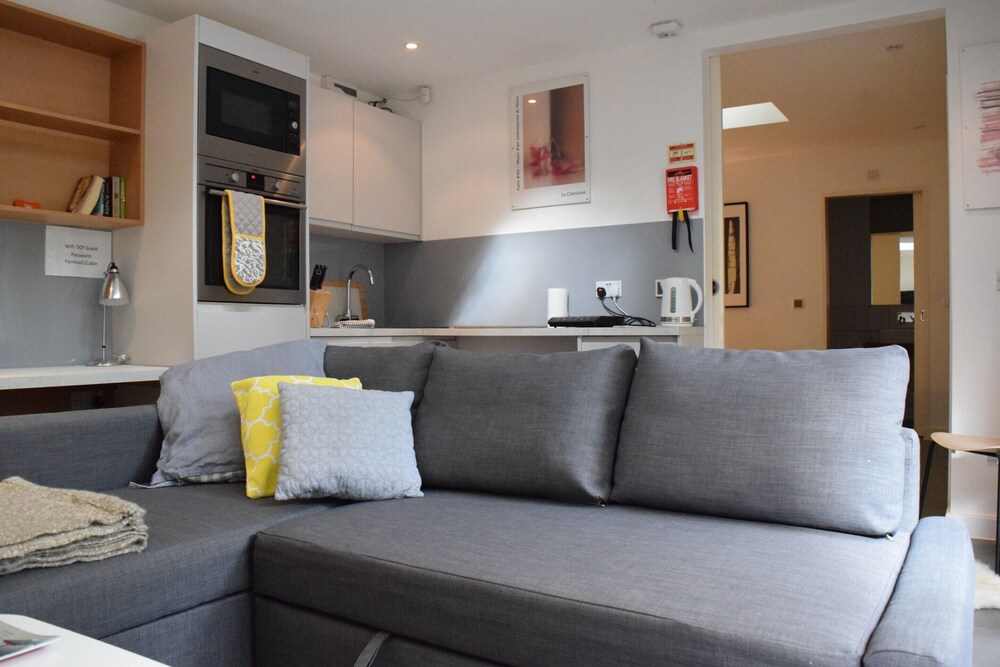 Beautiful 1 Bedroom Apartment In Balham In London Hotel