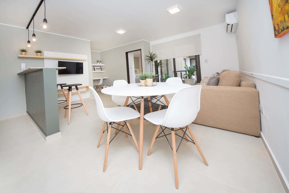 Rent San Jose De Calasanz Cx5 In Cordoba Hotel Rates