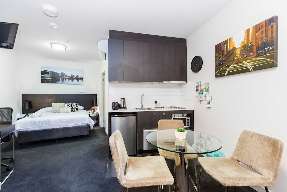 Imogen, Melbourne Studio Apartment