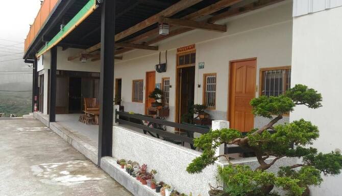 Alishan Seasonstar Bnb Guesthouse Bed And Breakfast Chiayi Deals Photos Reviews