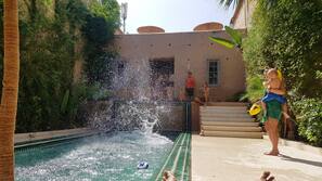 Piscine extérieure