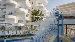 3 piscinas al aire libre