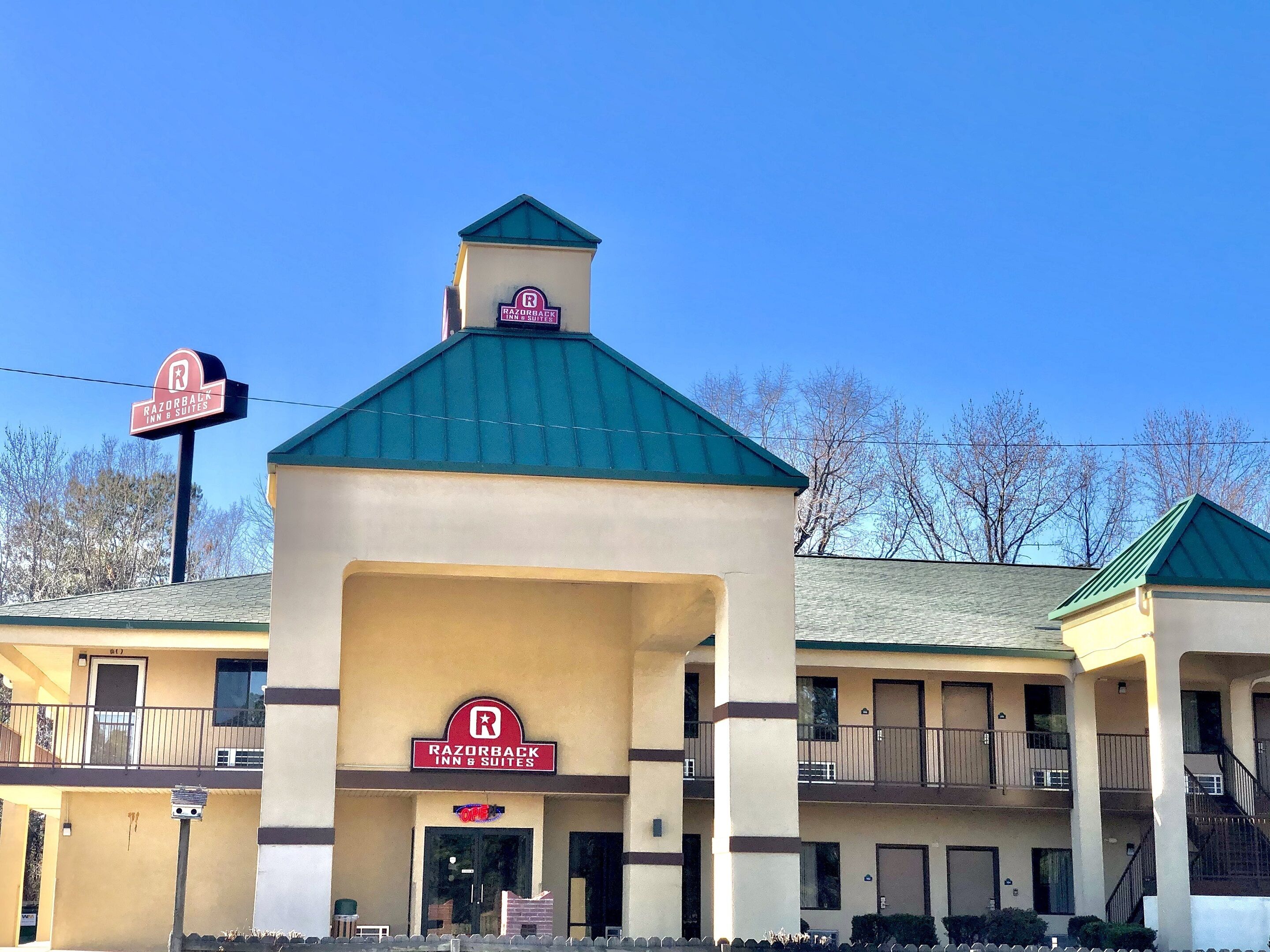 razorback inn little rock afb lodging