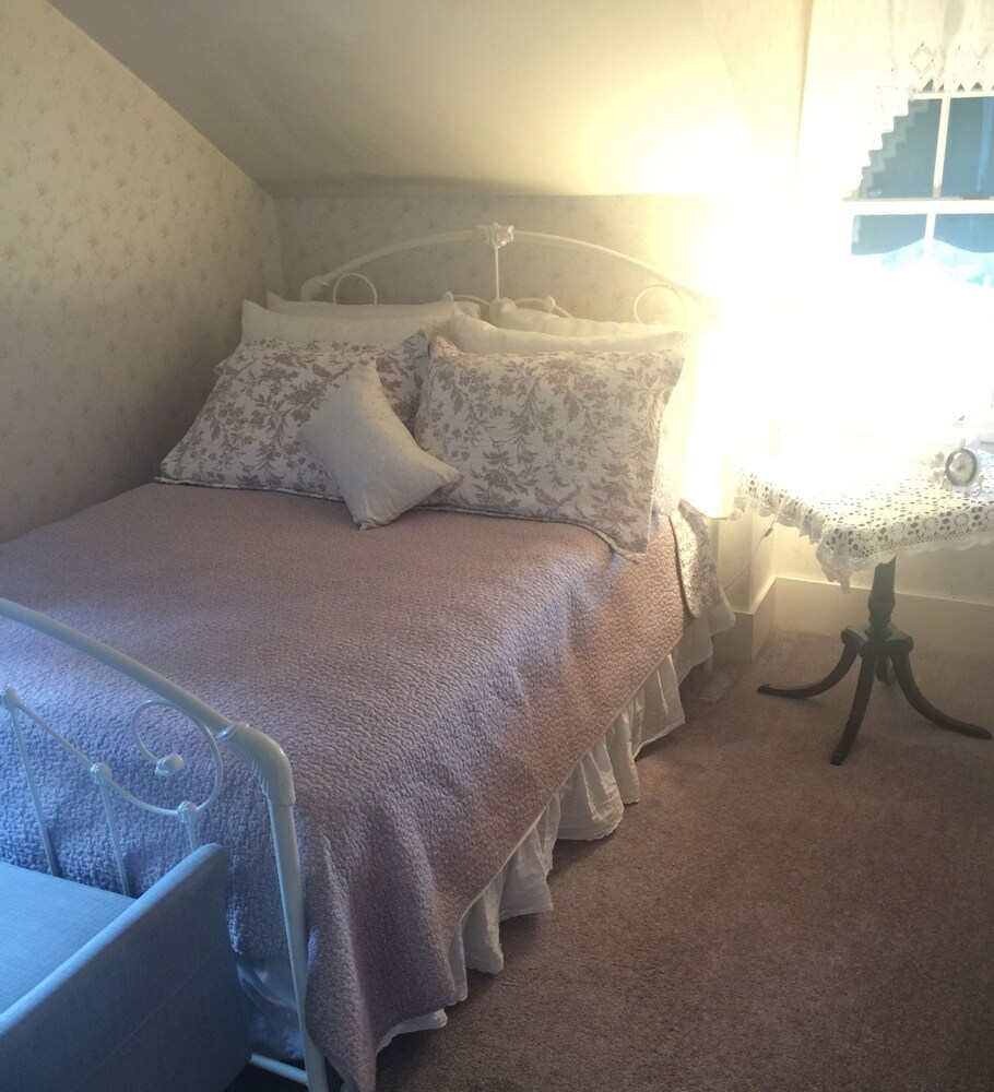 Available for Grassroots 2024! Family Friendly Iconic Wine Country