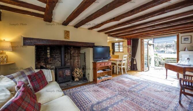 The Buttery Maidstone 500 Year Old Cottage Locates On Wall Of 450 Acre Parkland In Maidstone Expedia