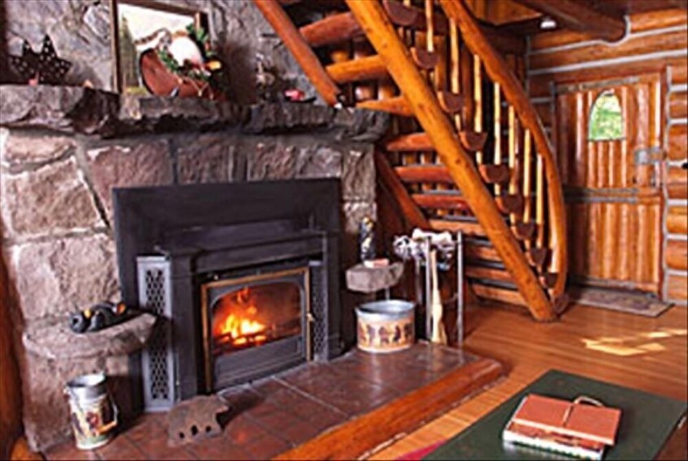 Romantic Steiner Log Cabin At Mt Hood Oregon S Playground For