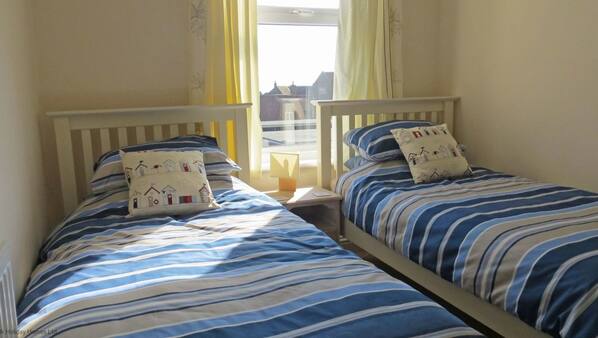 2 bedrooms, iron/ironing board, free WiFi