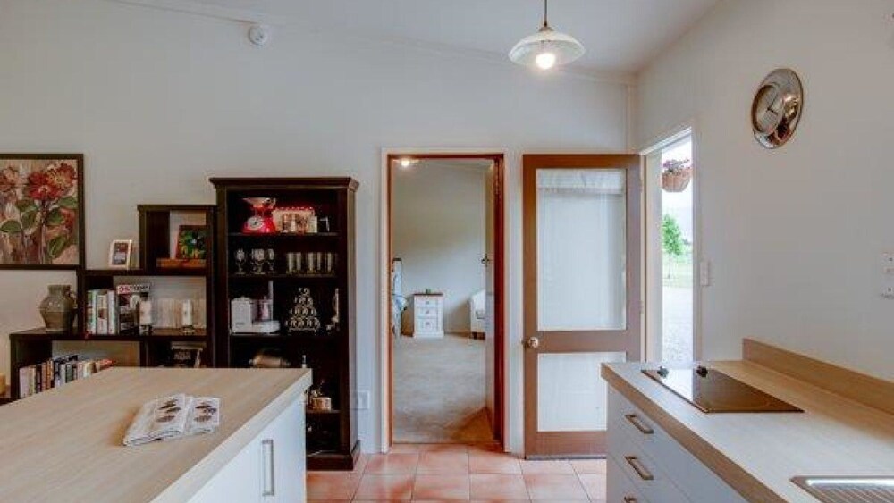 Vineyard Barn House Alexandra Nzl Lastminute Co Nz