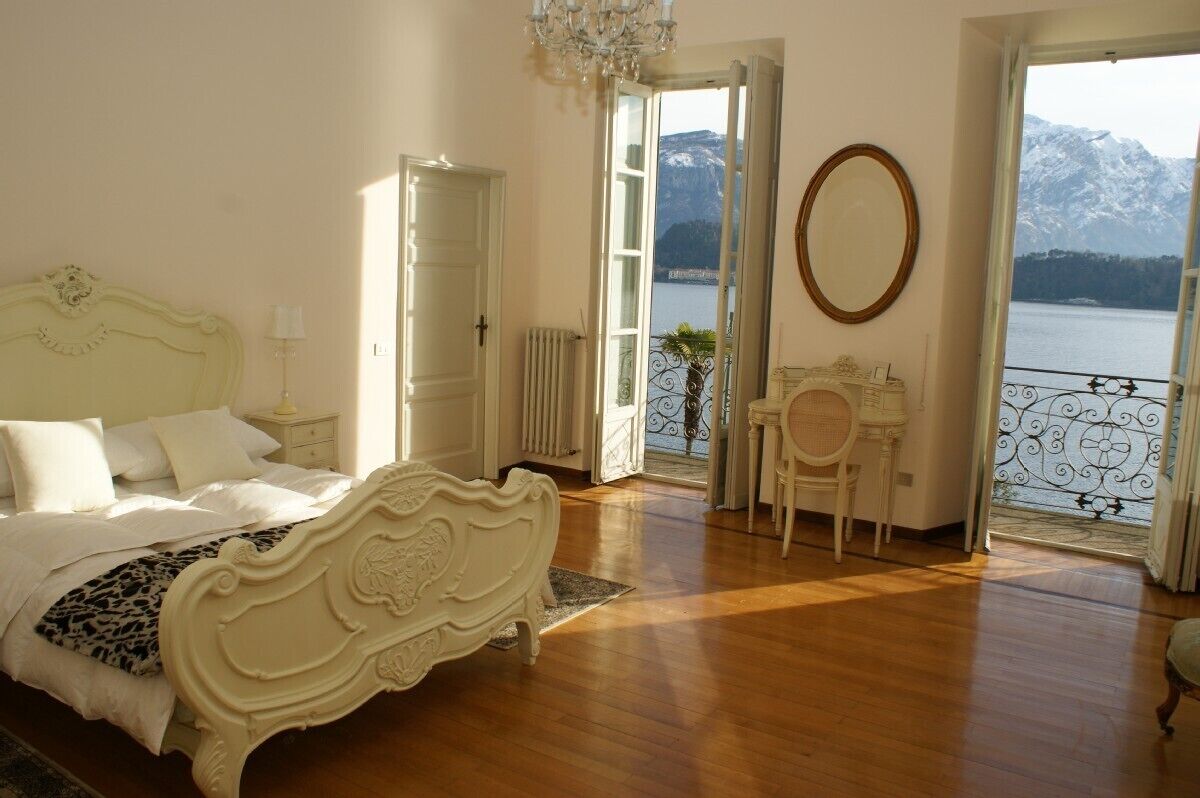 Villa Lucia - Private lakeside villa with breathtaking views of Lake Como in Griante in Griante Cadenabbia, Italy