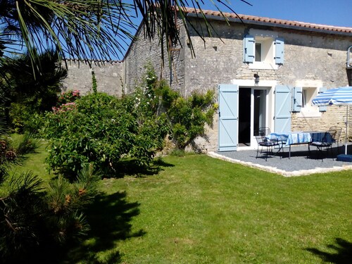 Best Saint Amant De Nouere Cottages For 2020 Find Cheap 30