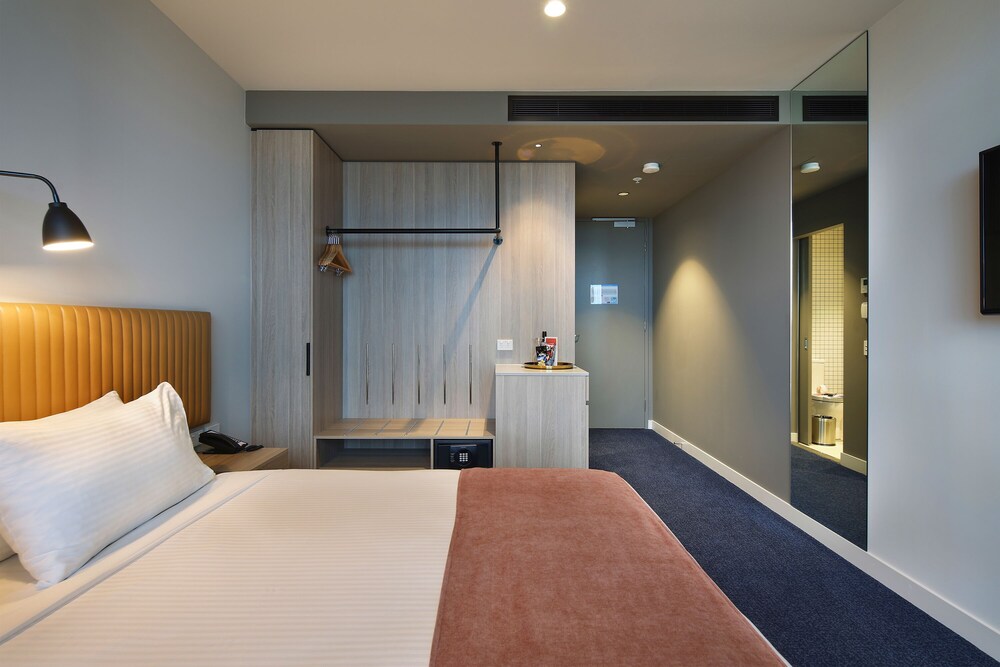 Mantra Epping
