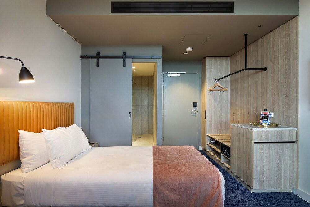 Mantra Epping
