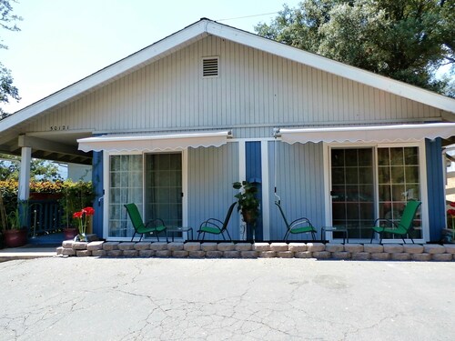 Oakhurst Vacation Apartments 81 Short Term Apartment Rentals