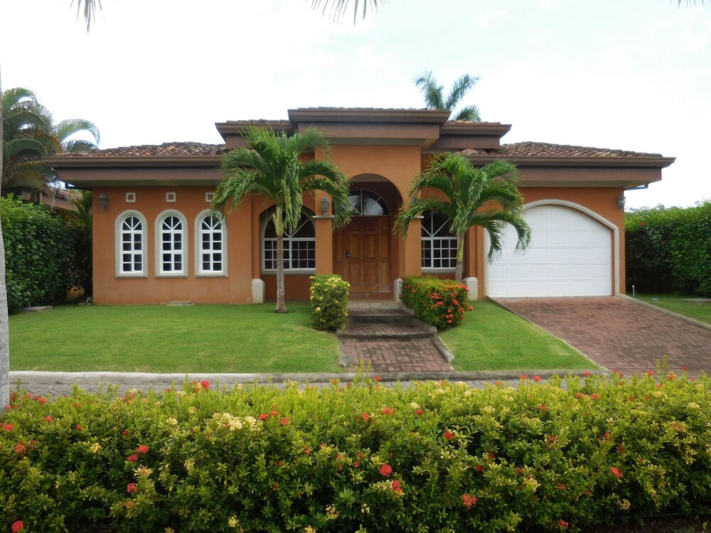 Costa Rica Playa Bejuco Beach Pacific Ocean House In Quepos - 