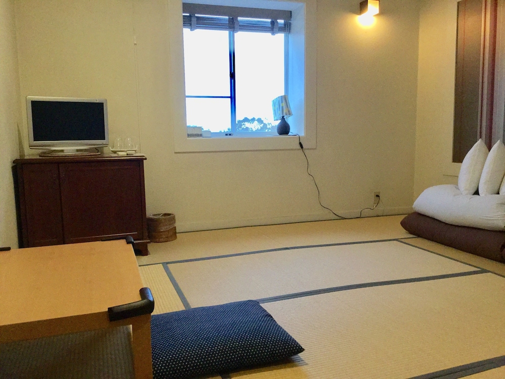 ファミリーペンション アースルーフ 静岡県 伊豆高原 富戸 赤沢 その他 おすすめ人気宿泊プラン一覧 トラベルjp