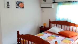 3 bedrooms, iron/ironing board, free WiFi