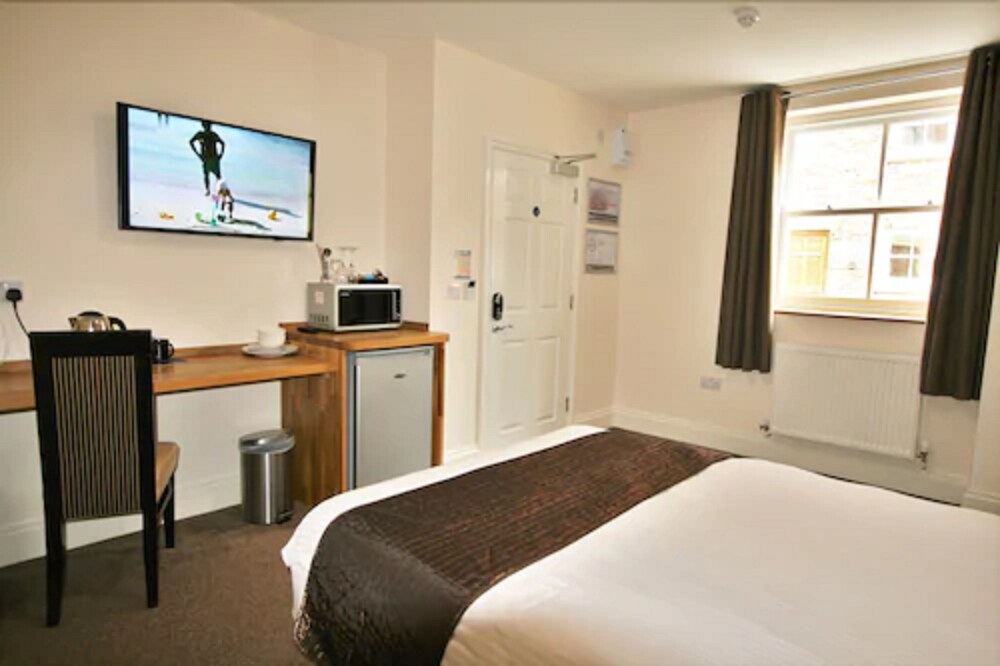 Central Studios Albion by Roomsbooked