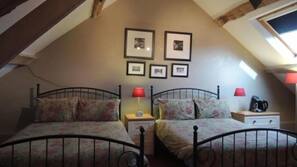 Hypo-allergenic bedding, blackout curtains, free WiFi, linens