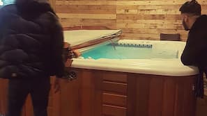 Indoor spa bath