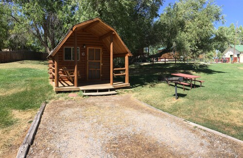 Best Cabins In Vernal For 2020 Find Cheap 42 Cabins Rentals