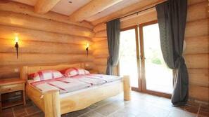 5 Schlafzimmer, kostenlose Babybetten, kostenpflichtige Zustellbetten