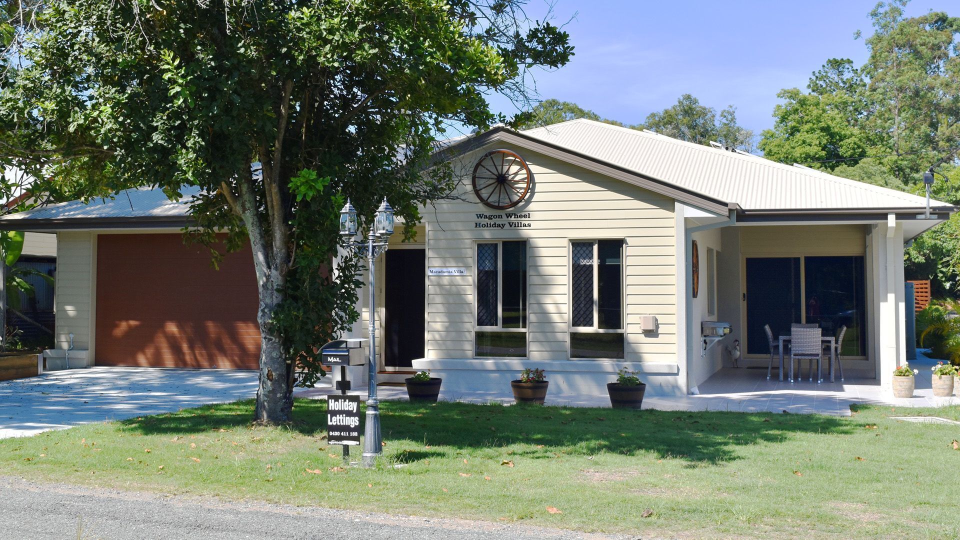 Wagon Wheel Holiday Villas - Macadamia Villa