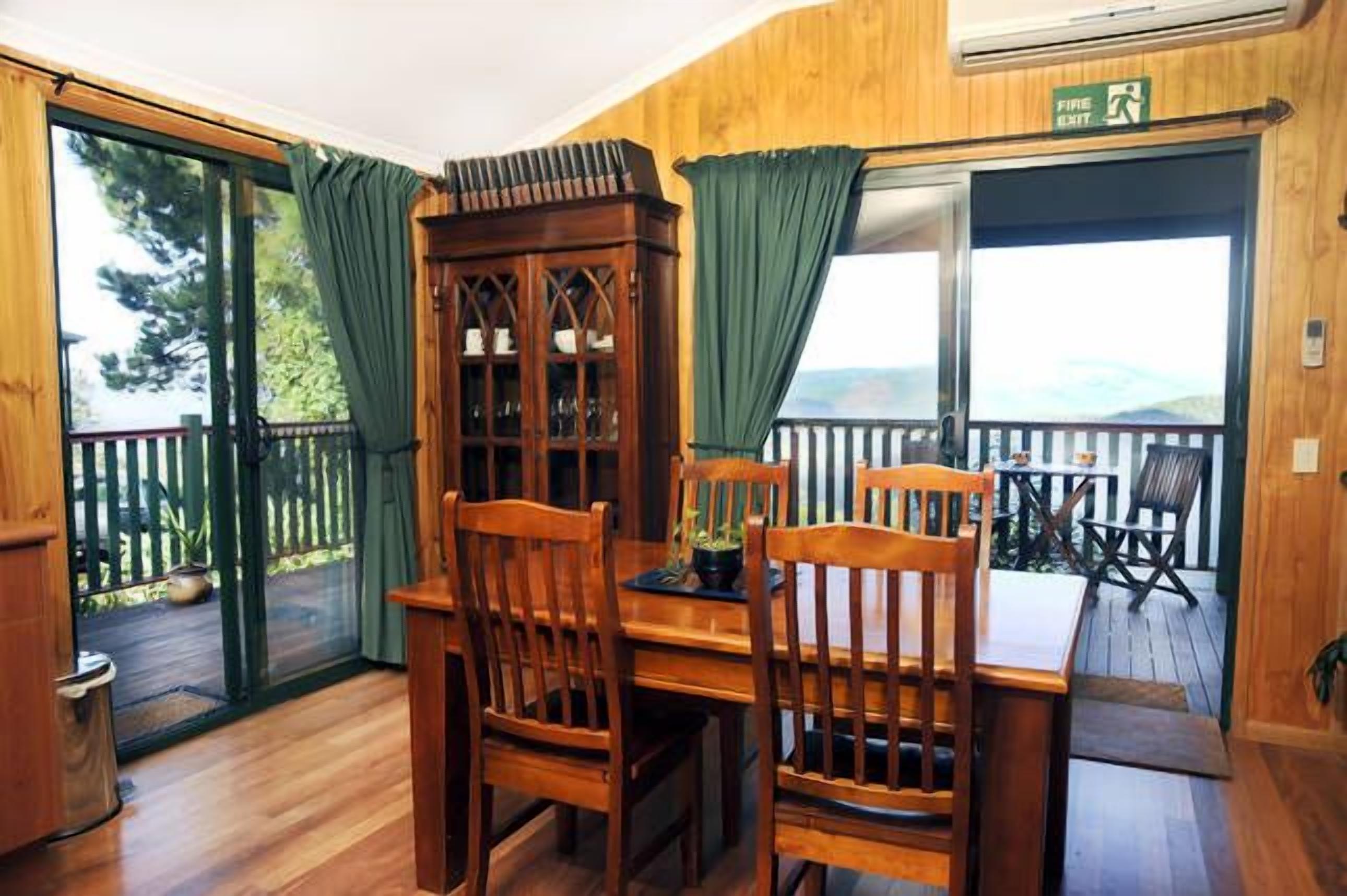 {clouds on Beechmont}