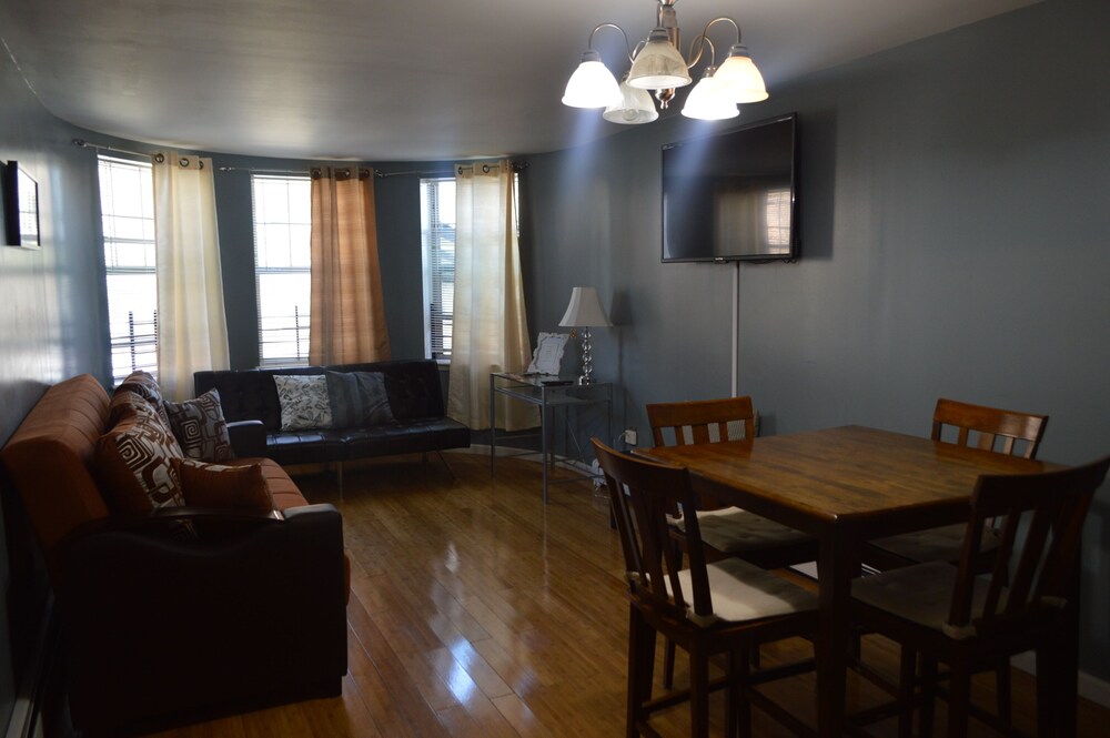 Luxurious Brooklyn Getaway One Bedroom Apartment In New