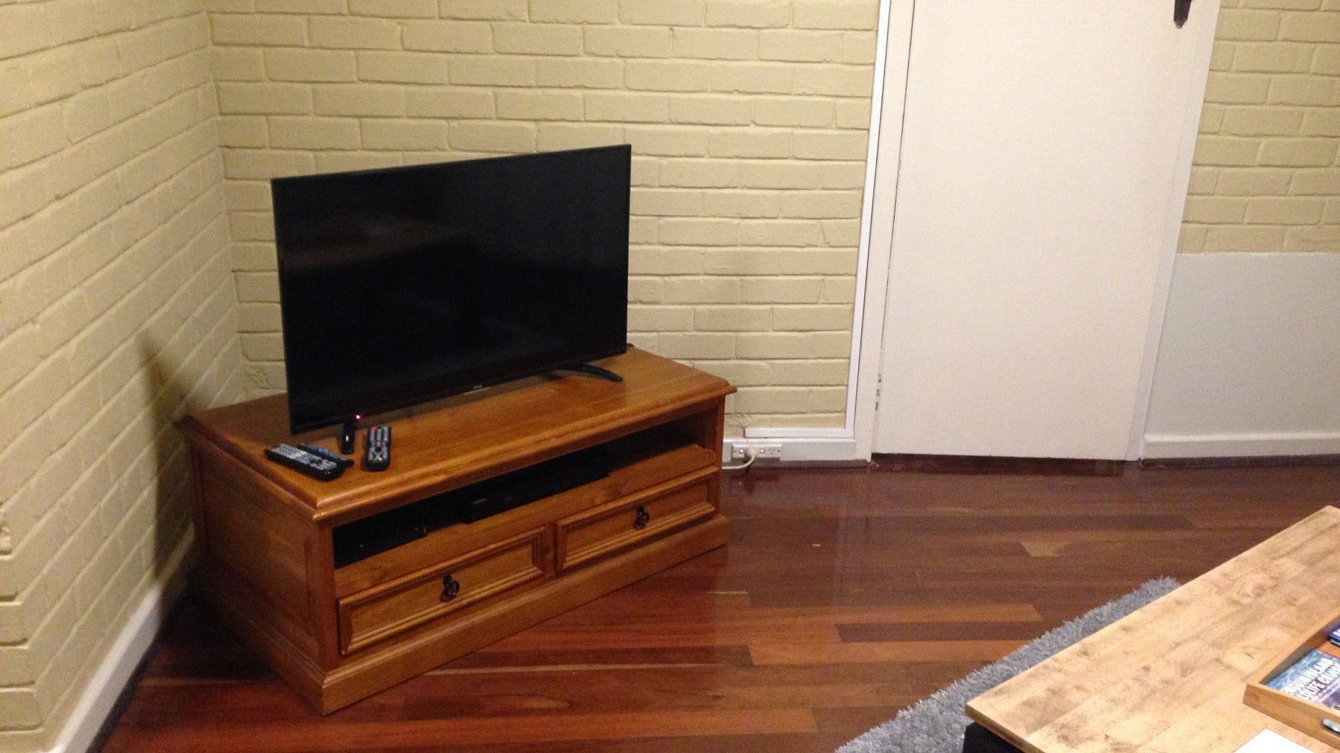 Affordable CBD Apartment by Langley Park & the River