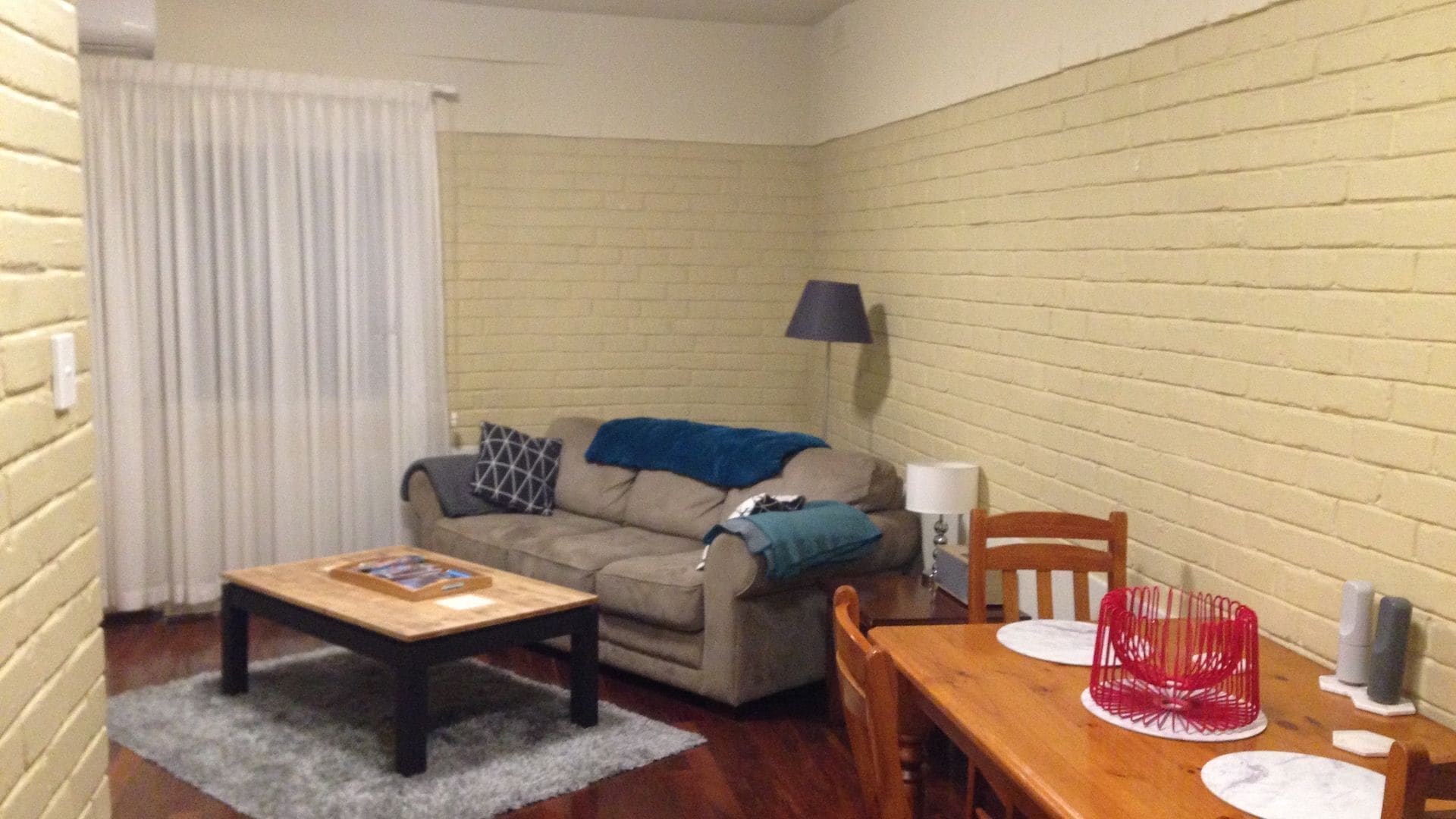 Affordable CBD Apartment by Langley Park & the River