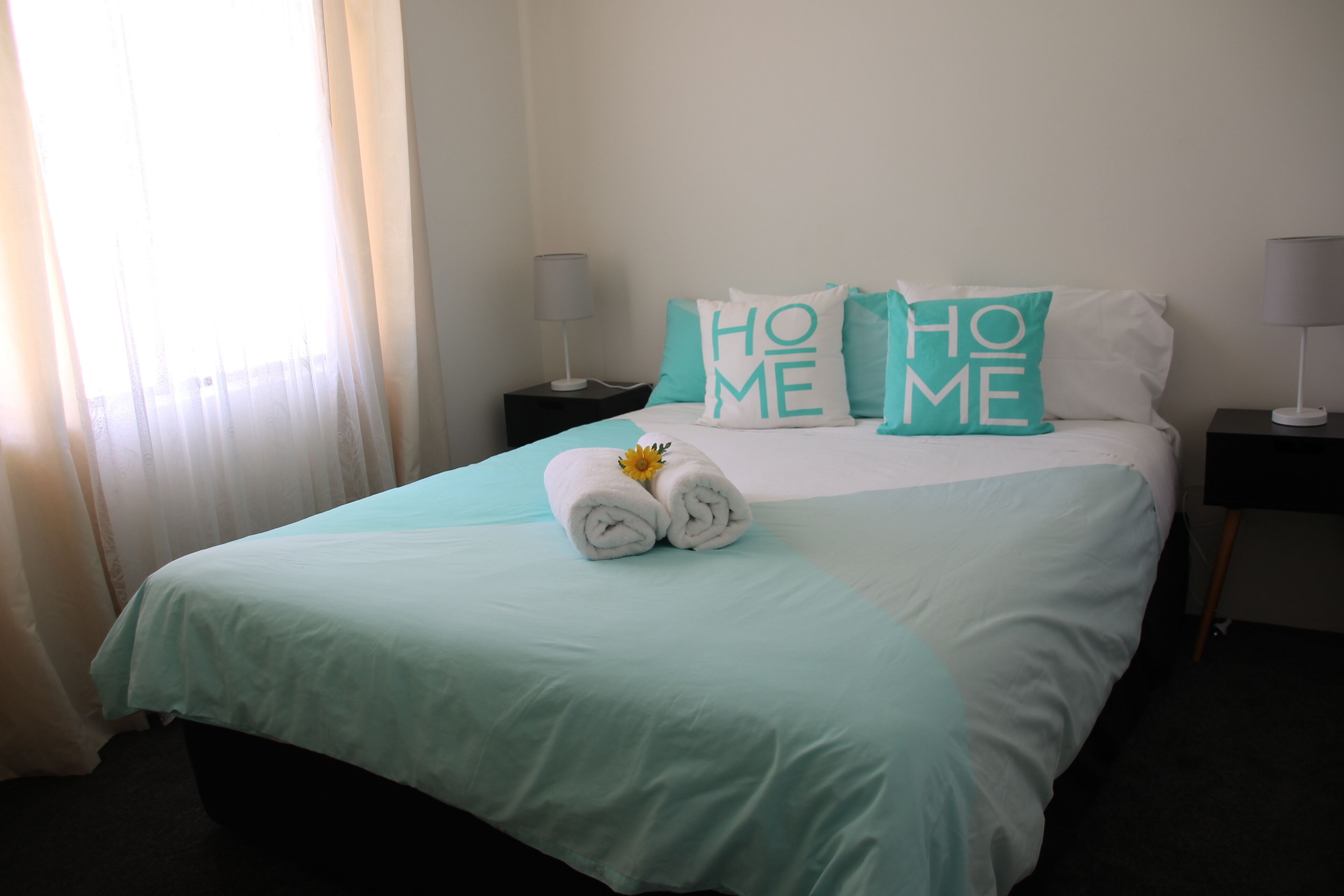 Port  Denison Family Retreat. Family friendly.Sleeps 9.Enclosed yard