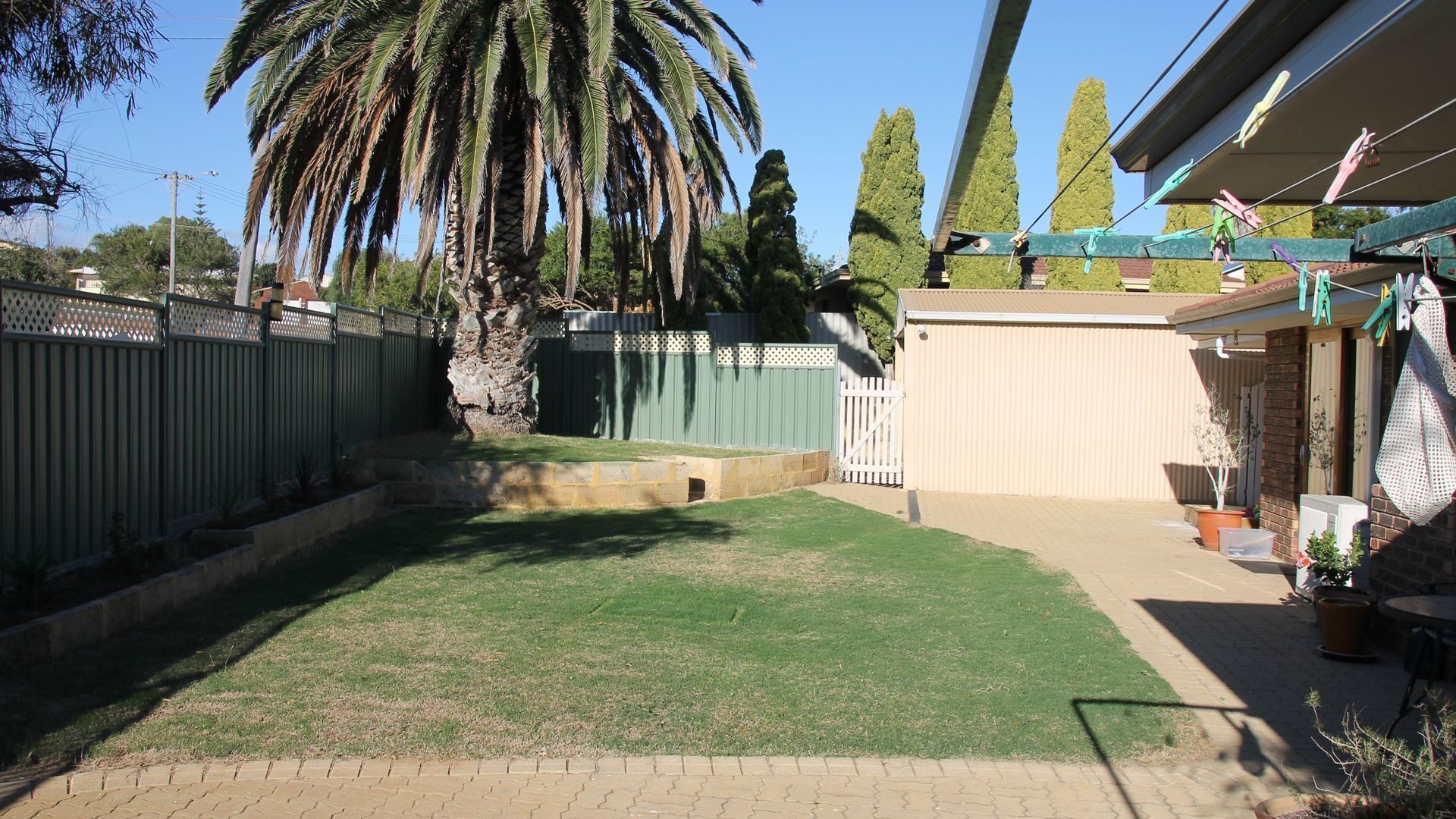 Port  Denison Family Retreat. Family friendly.Sleeps 9.Enclosed yard