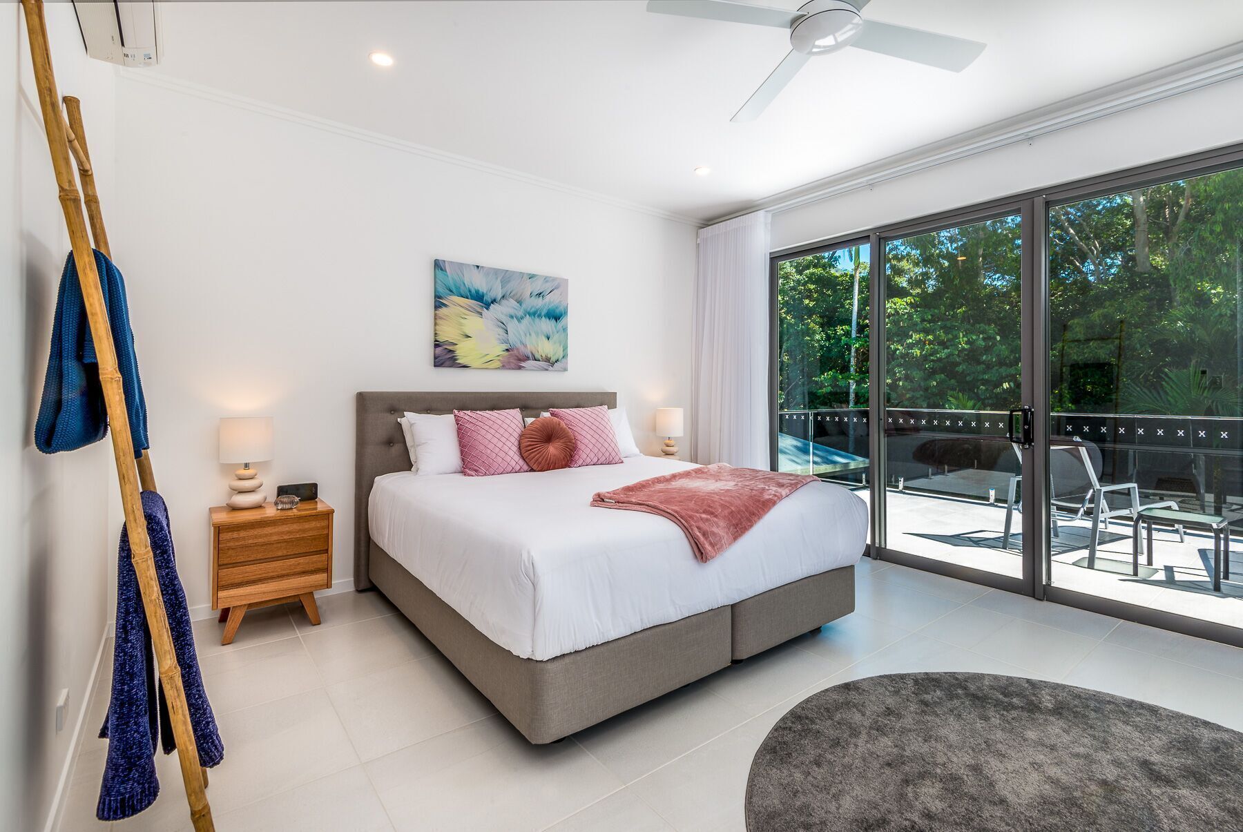 Cedar & Sea Perfect Position Winner 2019 HIA Award