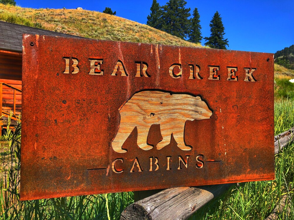 Bear Creek Cabins 518 Sq Ft Cabin In Gardiner Hotel Rates