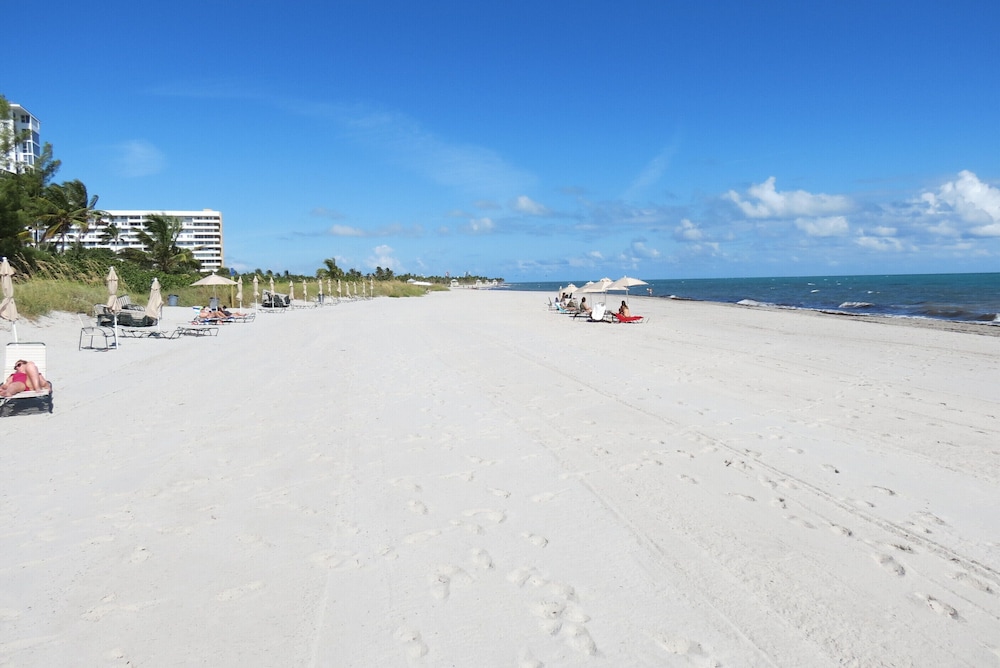 NEWLY REMODELED - Key Colony at Key Biscayne