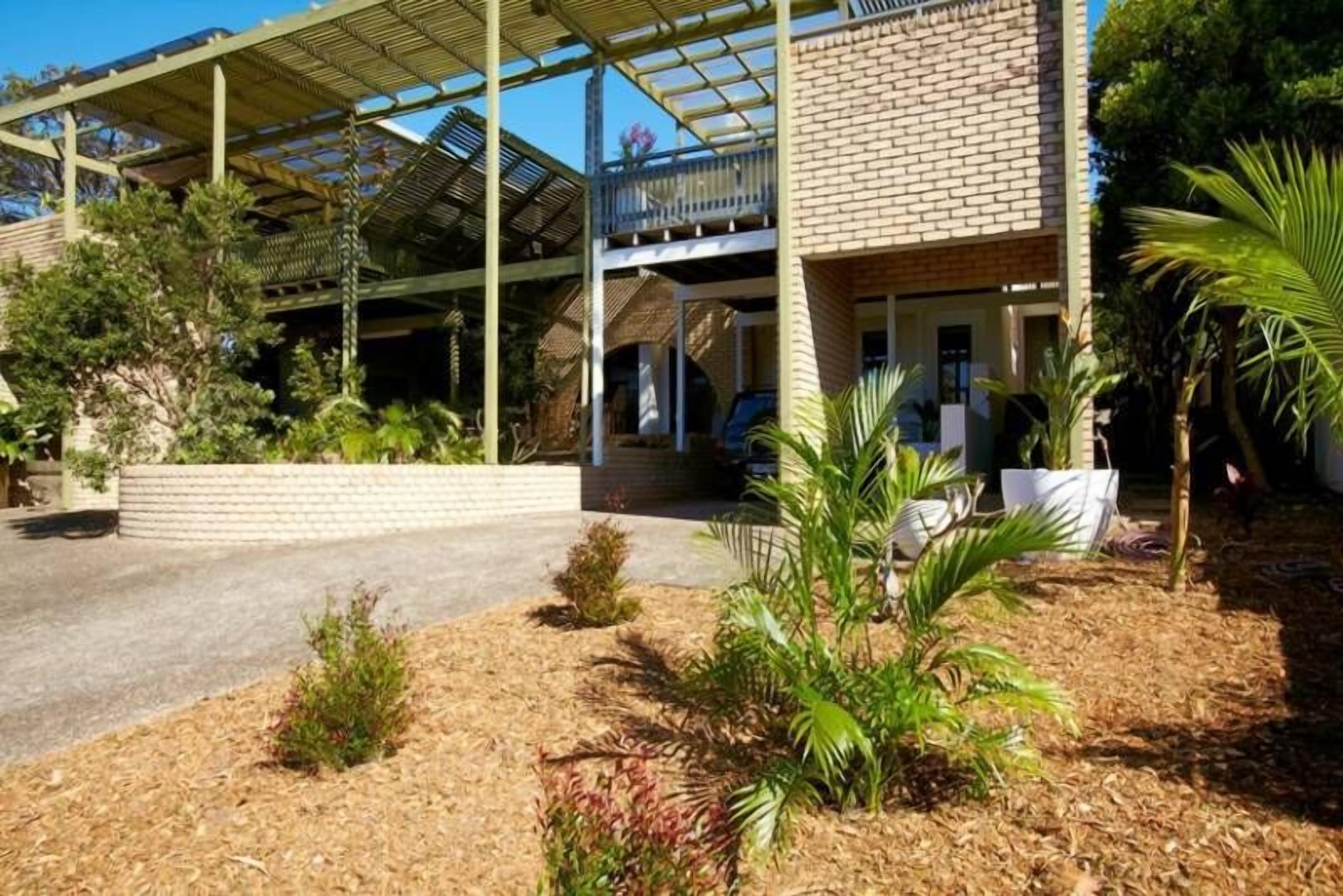 Lumeg - 2/73 Lorikeet Drive