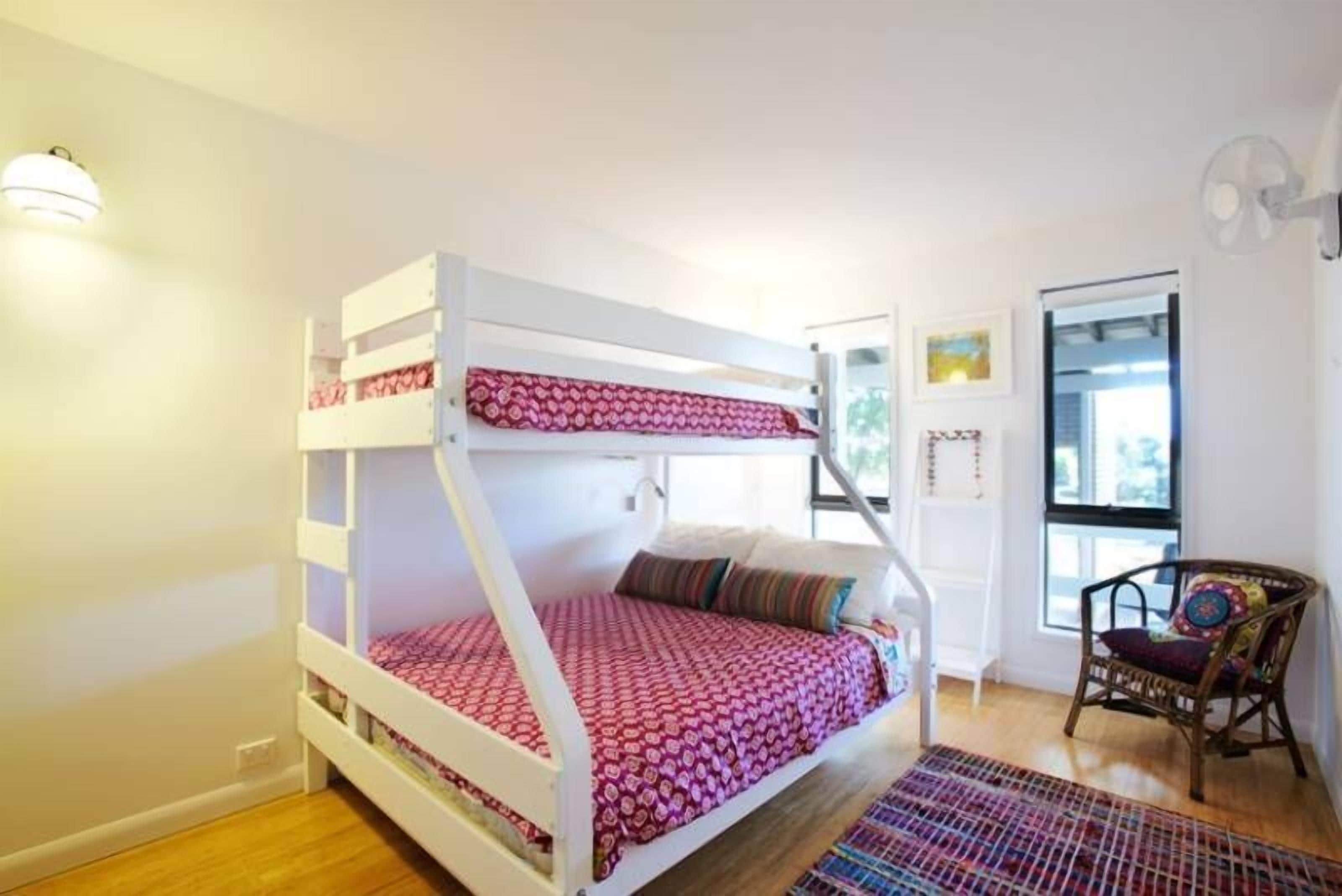 Lumeg - 2/73 Lorikeet Drive