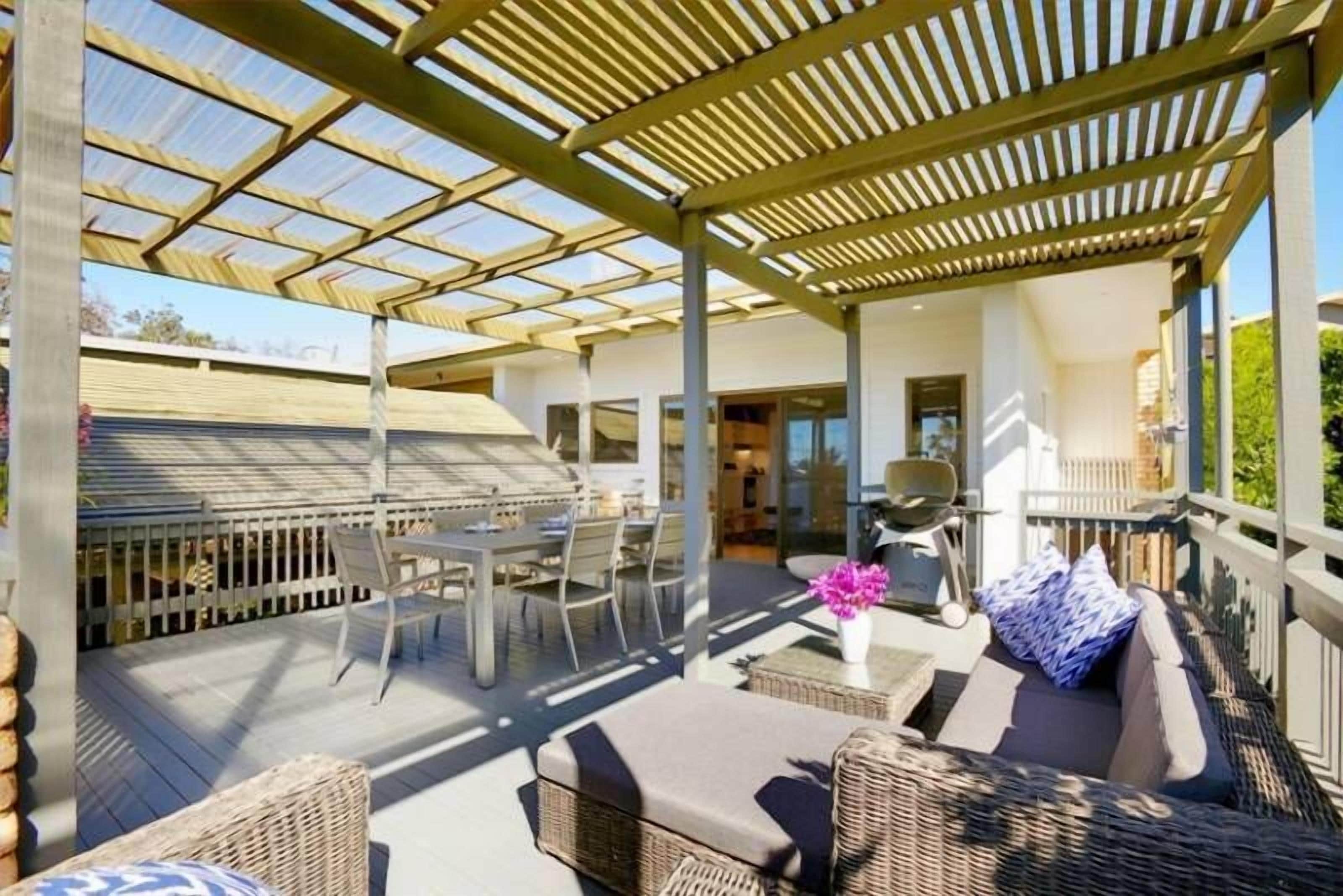 Lumeg - 2/73 Lorikeet Drive