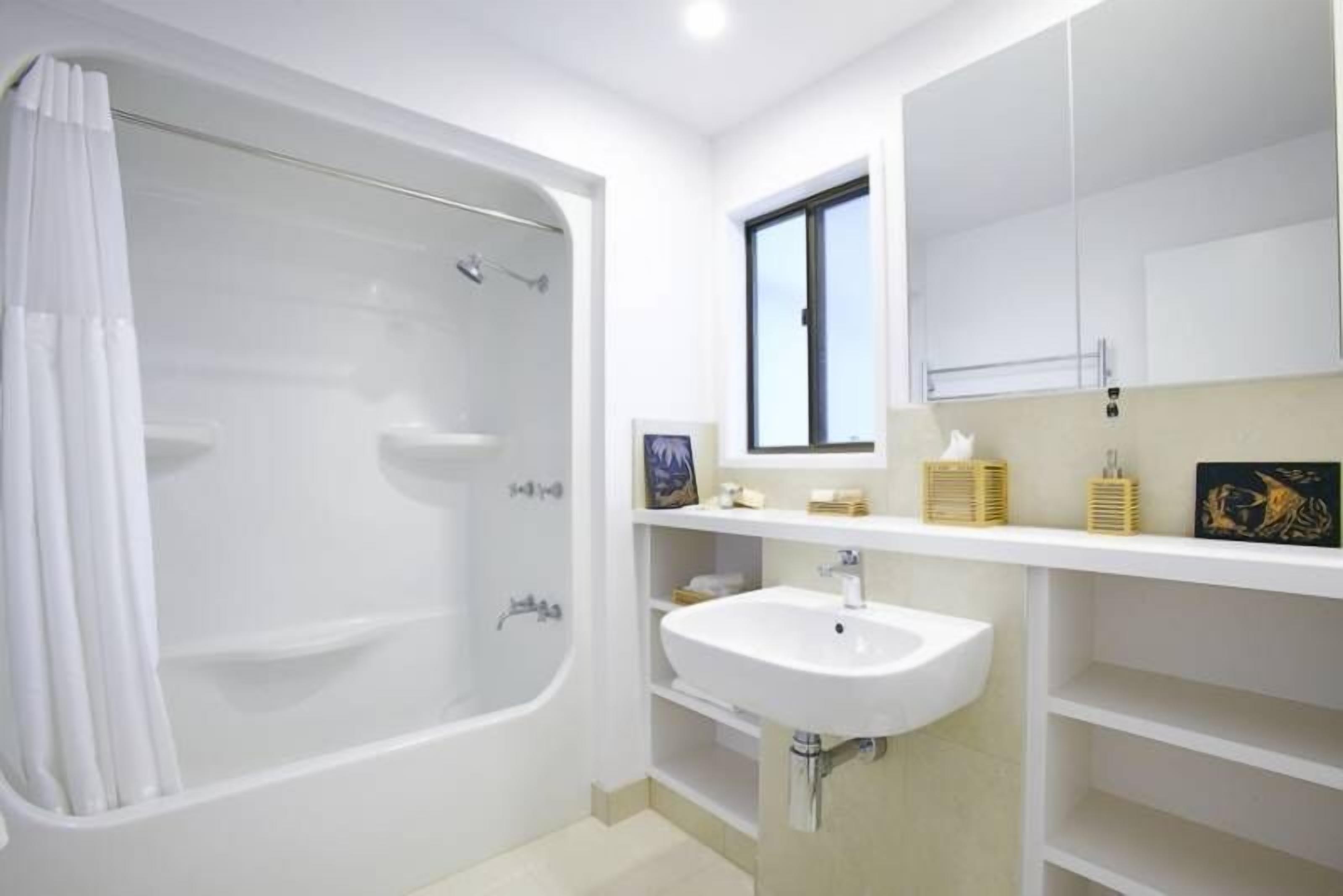 Lumeg - 2/73 Lorikeet Drive