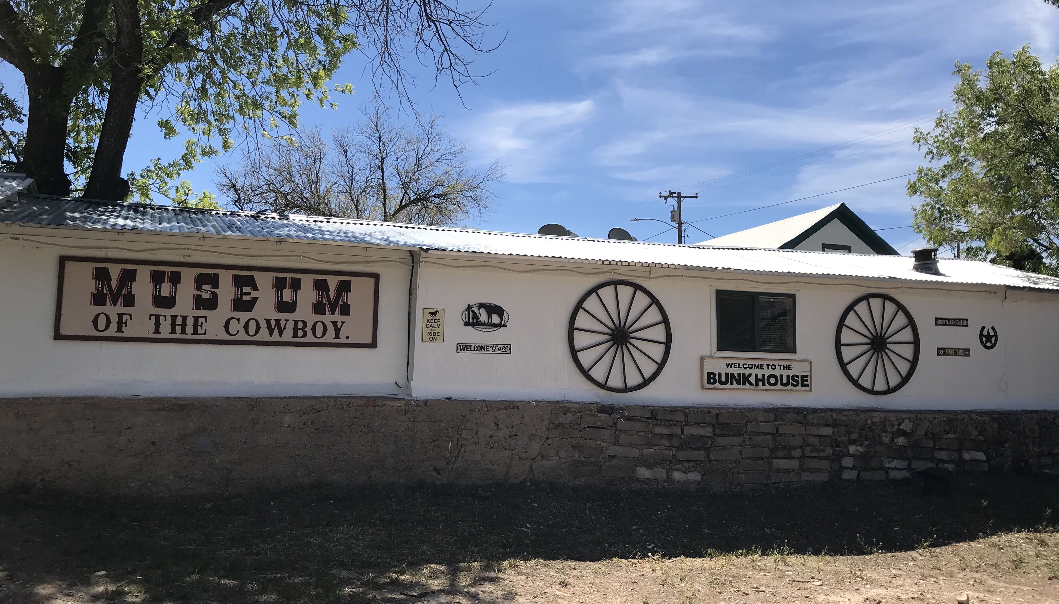 Allen St Western Style Bunkhouse in Sierra Vista, United States