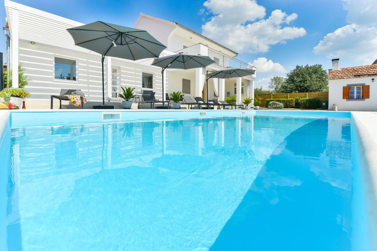 Holiday Home With Private Pool All You Need For A Perfect Getaway Polazza Croazia Expedia It