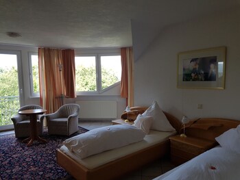 Hotel Zur Engelsburg Hausen 2020 Room Prices Reviews Travelocity