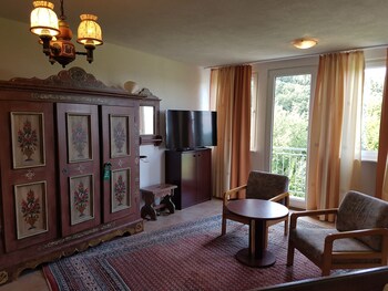 Hotel Zur Engelsburg Hausen 2020 Room Prices Reviews Travelocity