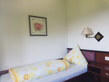 Hotel Zur Engelsburg Hausen 2020 Room Prices Reviews Travelocity