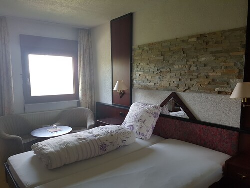 Hotel Zur Engelsburg In Hausen Wied Cheap Hotel Deals Rates