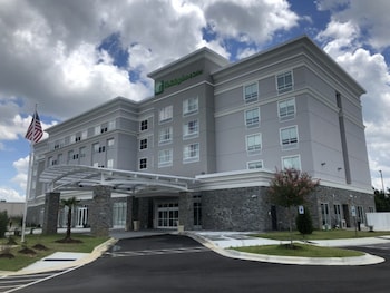 Holiday Inn Hotel And Suites Fayetteville W-Fort Bragg Area